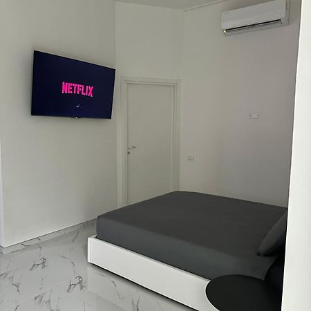 Cernusco Luxury Milanese Apartment تْشيرنوسكو سول نافيلِ المظهر الخارجي الصورة